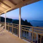 Villa Nikolas